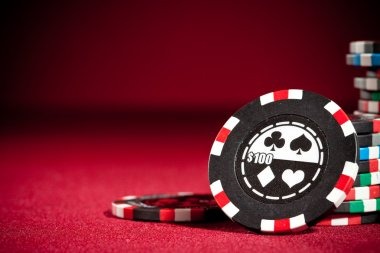 puas69 slot mobile app interface showing sportsbook and live dealer options